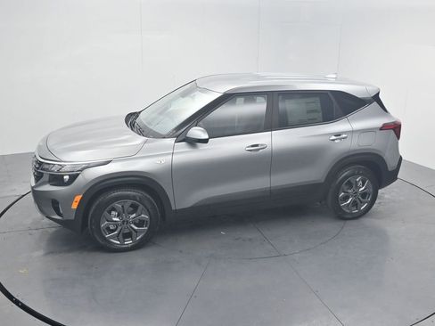 New 2026 Kia Seltos LX image 44