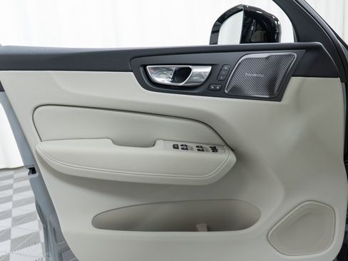 New 2026 Volvo XC60 T8 Ultra w/ Protection Package Premier image 11