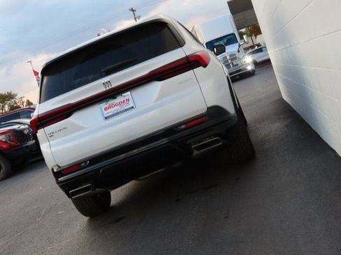 New 2025 Buick Enclave Sport Touring w/ Super Cruise Package AWD/4WD image 4