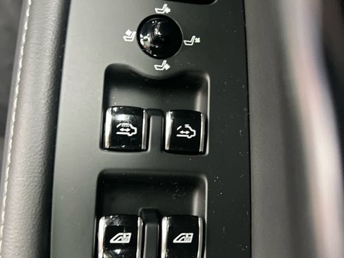 Certified 2022 Volvo S90 B6 Inscription w/ Advanced Package image 28