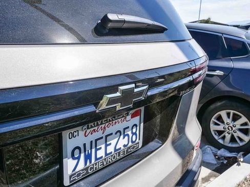 Used 2026 Chevrolet Traverse Z71 w/ Driver Confidence Package image 12