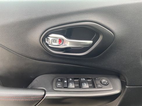 Used 2021 Jeep Cherokee Trailhawk w/ Trailer Tow Group image 22