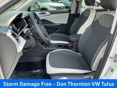 New 2026 Volkswagen Taos SE FWD image 12