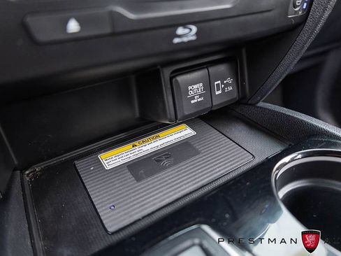Used 2022 Honda Pilot Black Edition image 38