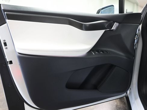 Used 2017 Tesla Model X P100D image 24