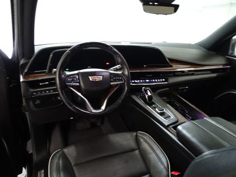 Certified 2024 Cadillac Escalade Premium Luxury w/ LPO, Floor Liner Package AWD/4WD image 6