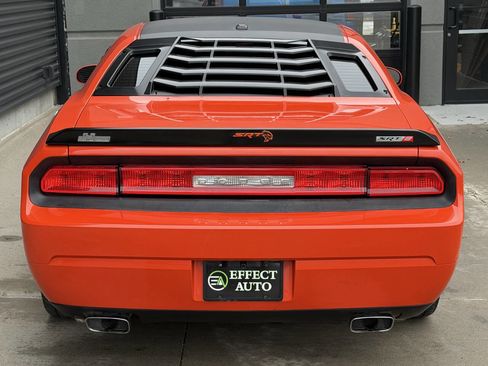 Used 2009 Dodge Challenger SRT8 w/ SRT Option Group II image 12