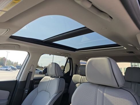 Used 2024 Honda Pilot Elite image 5