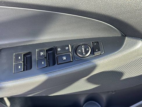 Used 2018 Hyundai Tucson Value AWD/4WD image 11