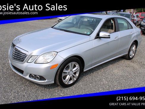 Used 2011 Mercedes-Benz E 350 4MATIC Sedan image 1