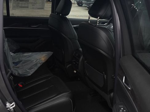 New 2025 Jeep Grand Cherokee Limited w/ Trailer Tow Package image 50