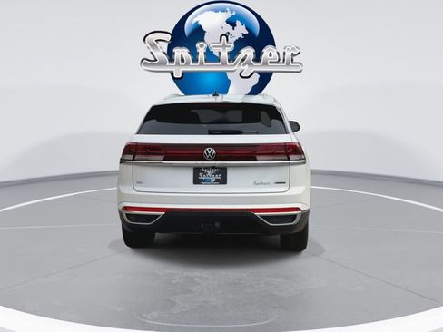 New 2026 Volkswagen Atlas Cross Sport SEL AWD/4WD image 3