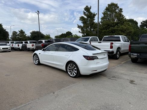 Used 2018 Tesla Model 3 Long Range RWD image 4