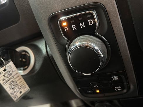 Used 2016 RAM 1500 Express AWD/4WD image 24