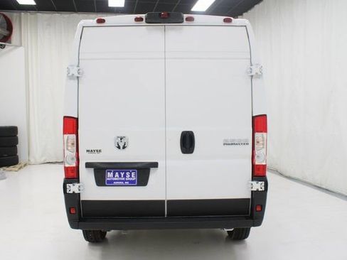 Used 2025 RAM ProMaster 2500 w/ Convenience Group image 20