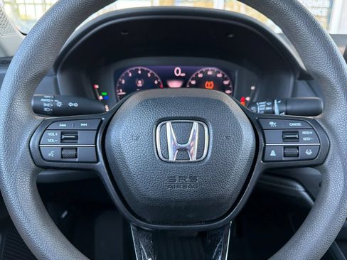 Used 2025 Honda Accord SE image 22
