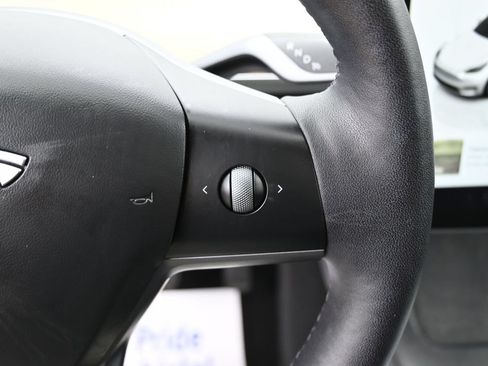 Used 2023 Tesla Model Y Long Range AWD/4WD image 14