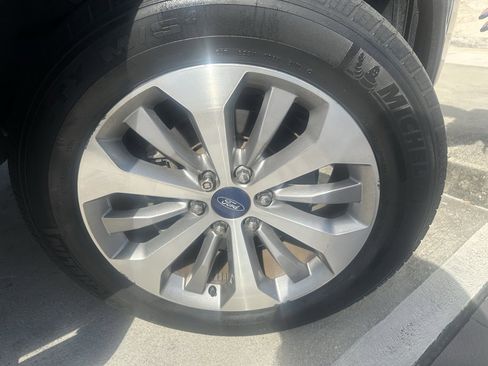 Used 2018 Ford F150 XL w/ Equipment Group 101A Mid image 4