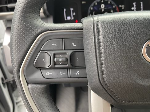 Certified 2026 Toyota 4Runner SR5 AWD/4WD image 19