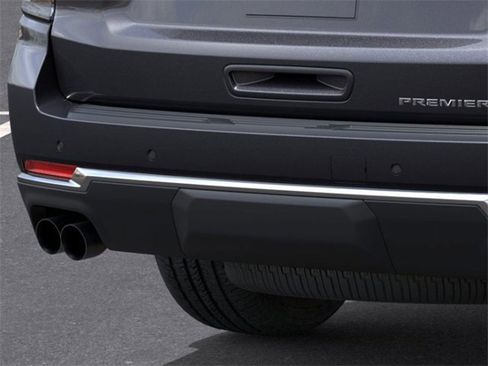 New 2025 Chevrolet Suburban Premier image 15