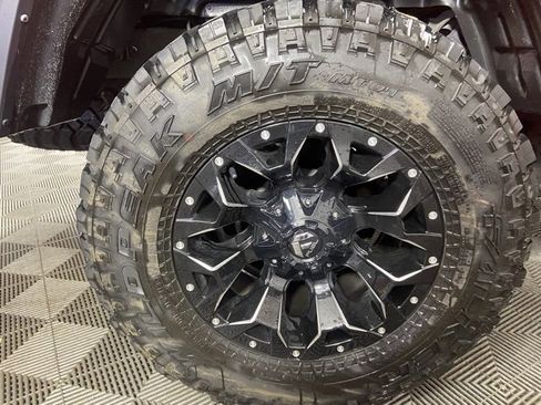 Used 2022 Jeep Gladiator Mojave w/ Cold Weather Group image 27