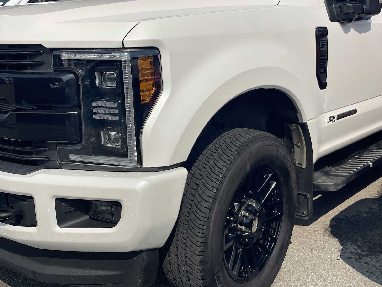 Used 2019 Ford F250 Lariat w/ Lariat Ultimate Package AWD/4WD image 12