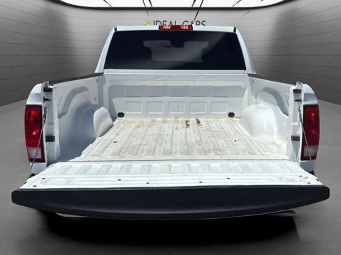 Used 2021 RAM 1500 Classic SLT RWD image 39