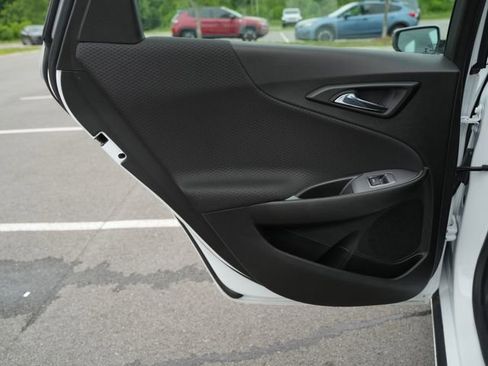 Used 2023 Chevrolet Malibu LT FWD image 15