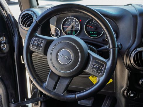 Used 2017 Jeep Wrangler Unlimited Sport w/ Max Tow Package AWD/4WD image 29