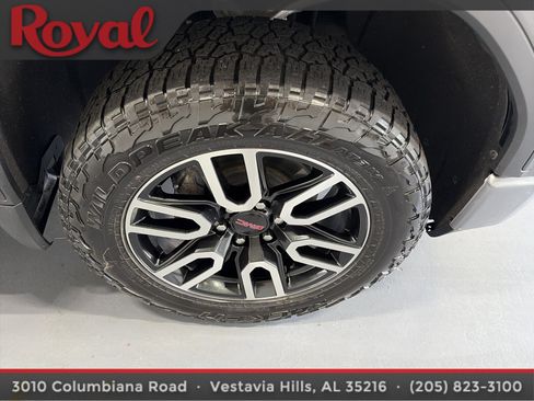 Used 2021 GMC Sierra 1500 AT4 w/ AT4 Premium Package AWD/4WD image 11