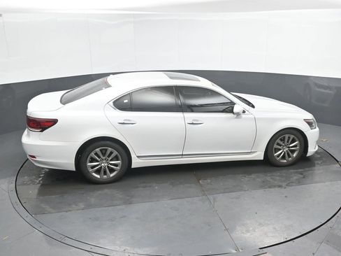Used 2013 Lexus LS 460 AWD w/ Comfort Pkg image 36