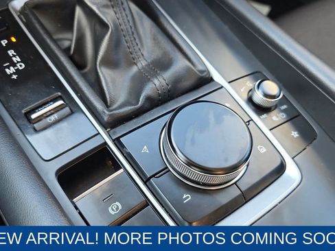 Used 2021 MAZDA MAZDA3 Sedan image 19