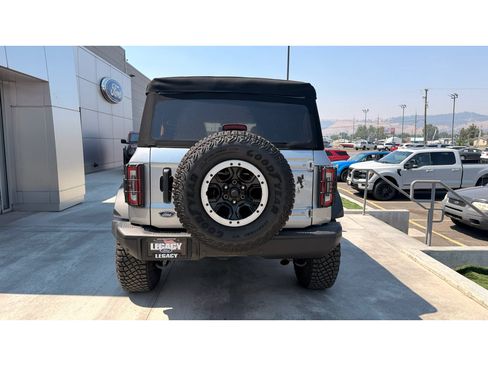 Used 2022 Ford Bronco Badlands AWD/4WD image 4