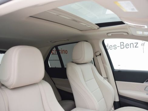 New 2026 Mercedes-Benz GLE 450 4MATIC image 17