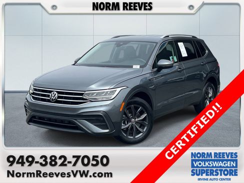 Certified 2023 Volkswagen Tiguan SE FWD image 1