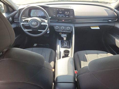 New 2026 Hyundai Elantra SE image 12