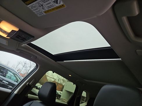 Certified 2023 Nissan Rogue Platinum w/ Platinum Premium Package image 14