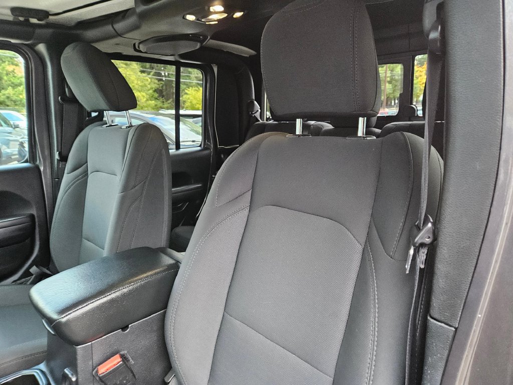 Used 2021 Jeep Gladiator Sport AWD/4WD image 21