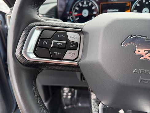 Used 2025 Ford Mustang Premium RWD image 15