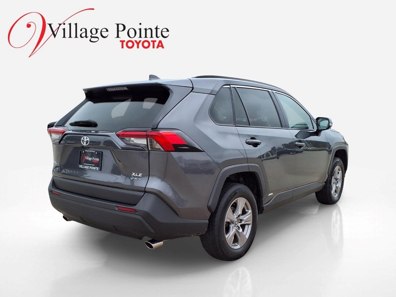 Used 2025 Toyota RAV4 XLE AWD/4WD image 6
