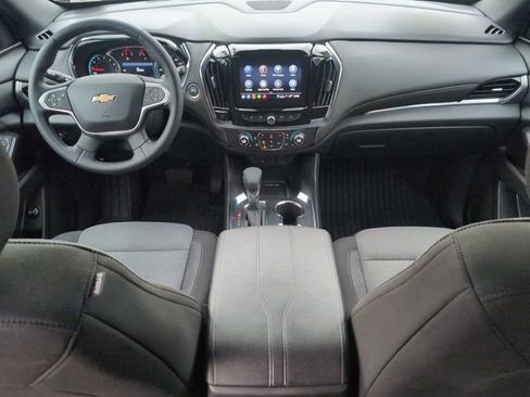 Certified 2023 Chevrolet Traverse LT FWD image 19