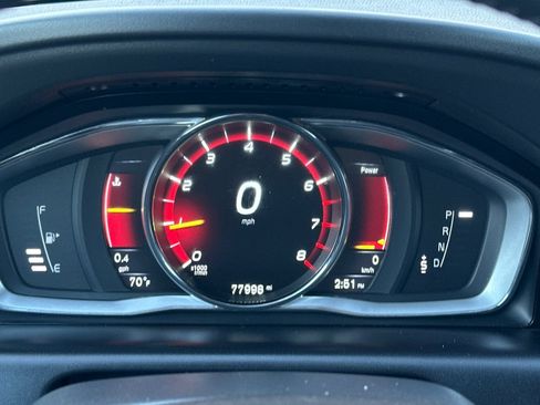 Used 2016 Volvo XC60 T5 Premier w/ Proximity Package image 24