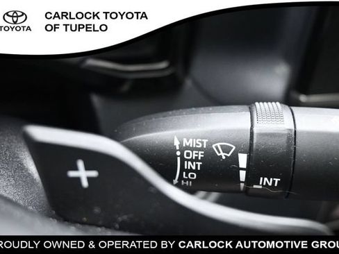 Used 2025 Toyota Camry SE w/ Convenience Package FWD image 30