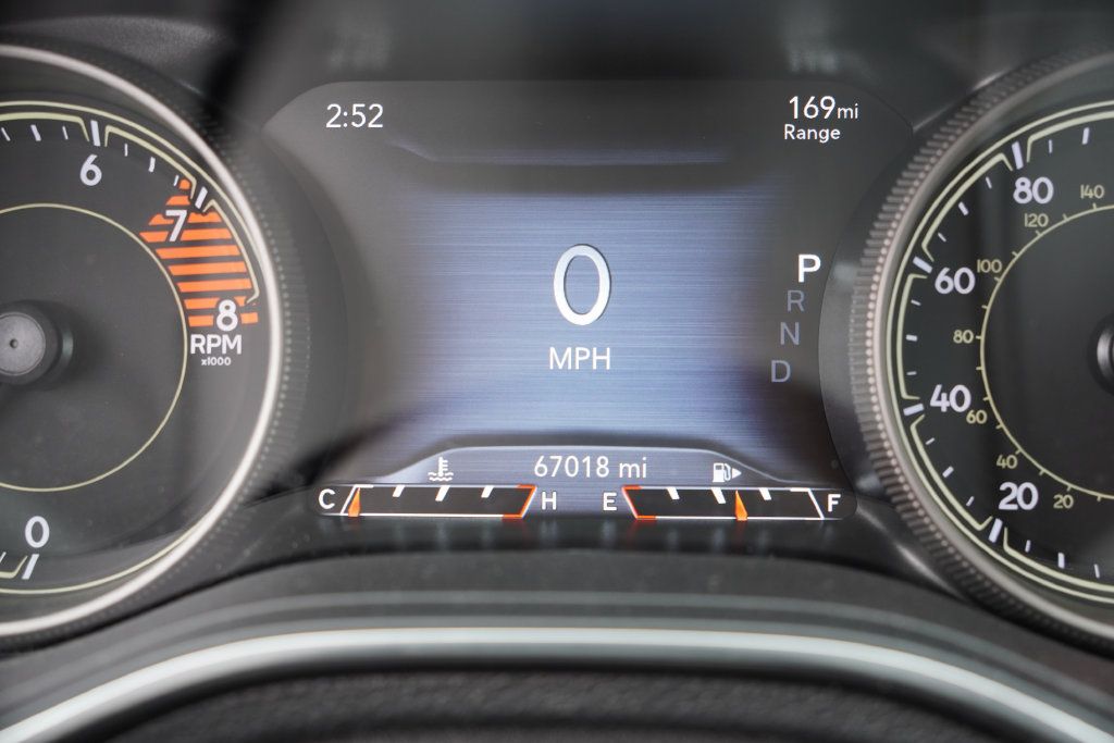 Used 2019 Jeep Cherokee Limited AWD/4WD image 7
