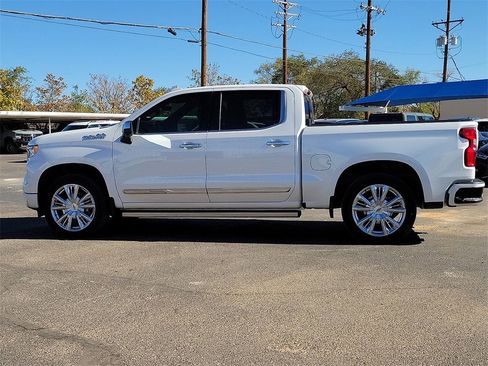 Used 2023 Chevrolet Silverado 1500 High Country w/ High Country Premium Package image 2