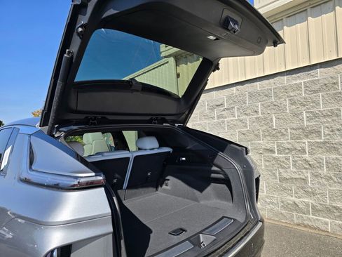 New 2026 Cadillac Lyriq Luxury image 7