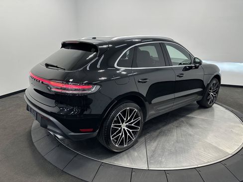 Used 2022 Porsche Macan AWD/4WD image 7
