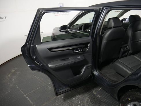 Used 2025 Honda CR-V EX-L image 9