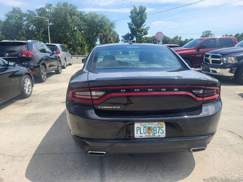 Used 2022 Dodge Charger SXT RWD image 20