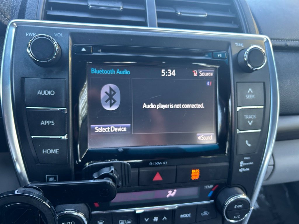Used 2017 Toyota Camry XLE FWD image 30